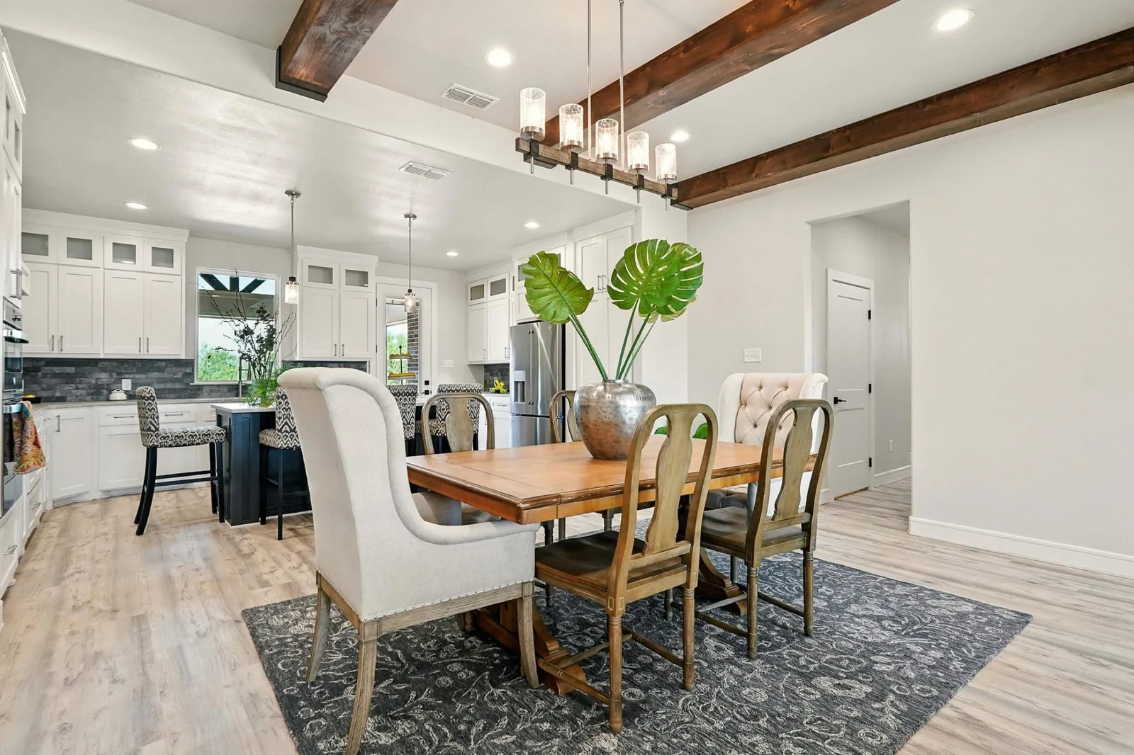 Beautifully finished dining room